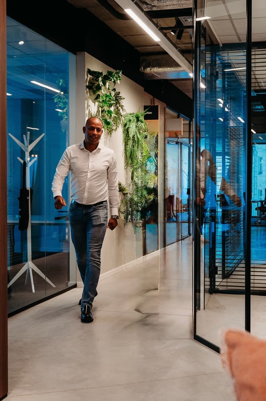 LAN Real Estate, agent immobilier, dans ses bureaux à Bruxelles