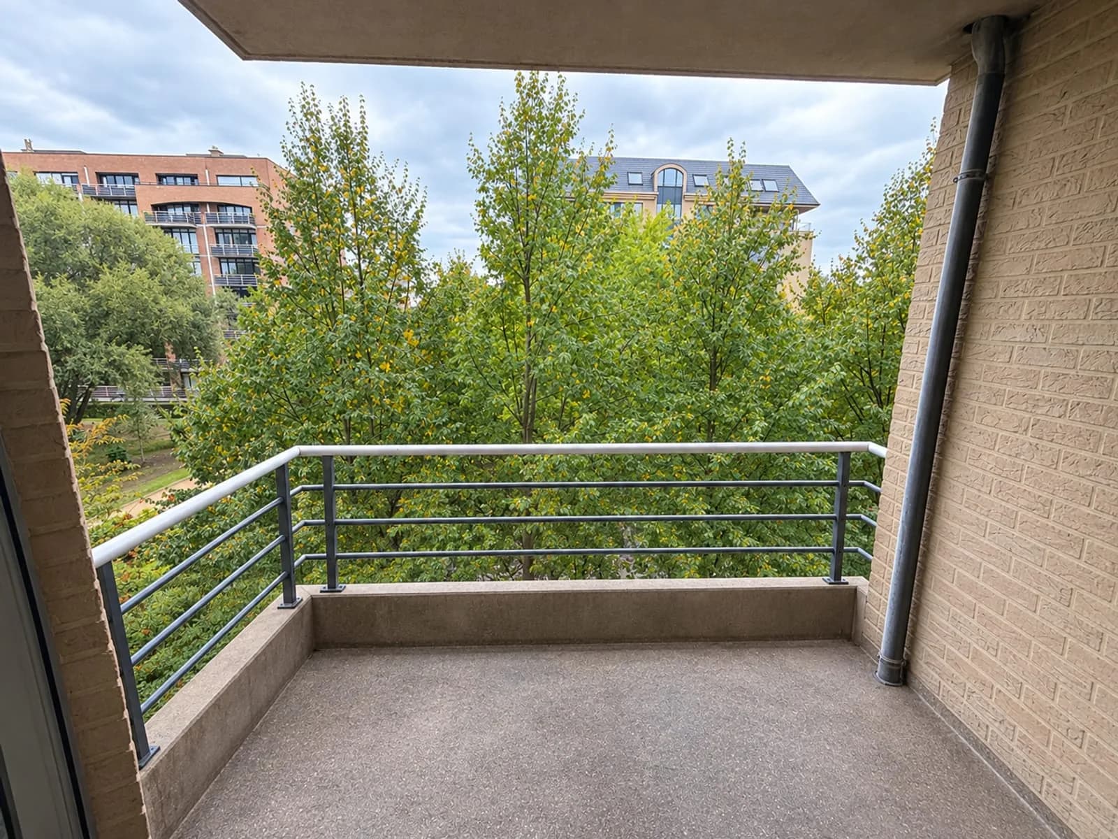 Magnifique appartement 3 chambres avec terrasse — 15/15