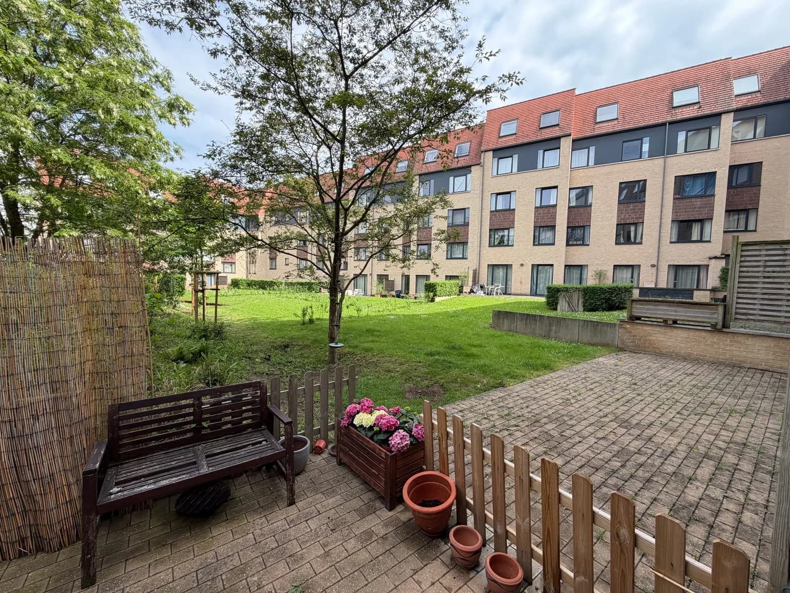 Appartement 2 chambres au rez-de-chaussée avec terrasse — 17/17